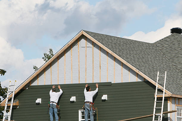 Professional Siding Replacement technician working in Montgomery, MN